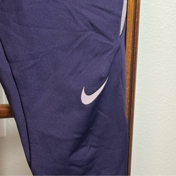 Nike Dri-FIT Women’s Running Leggings Size M (Fits XS-S) Purple - Picture 8 of 16